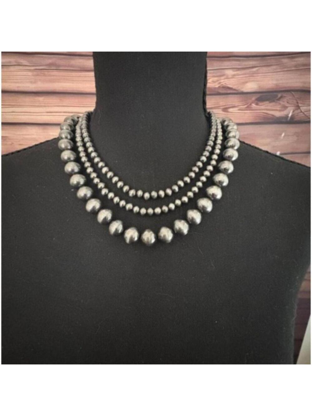 Tipi Western 3 Layered Navajo Style Pearl Necklace